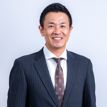 山川 貴嗣